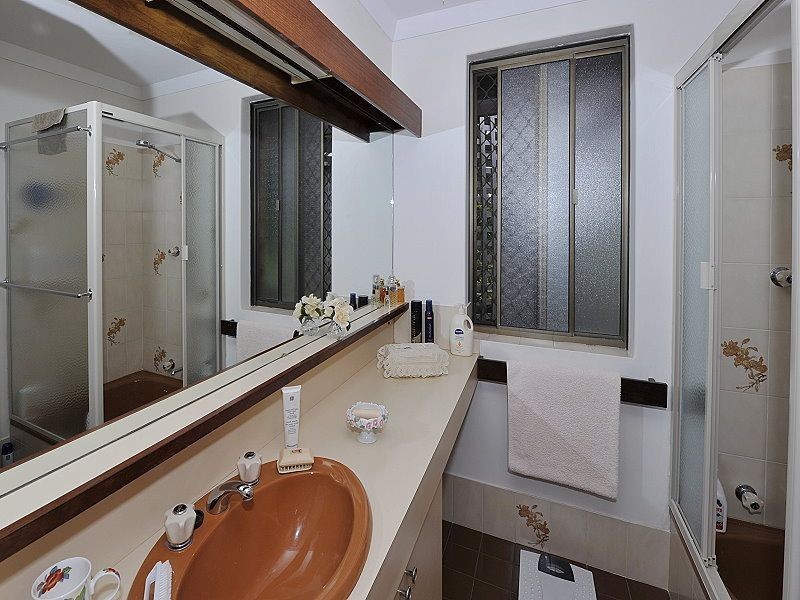 4/34 Oaklands Avenue, Halls Head WA 6210