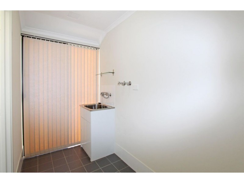 6 Salome Crescent, Lakelands WA 6180