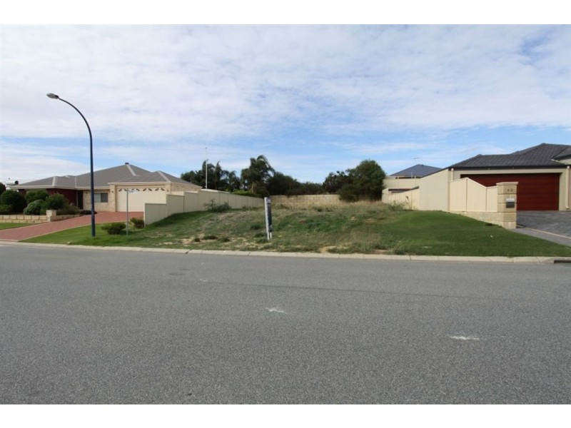 64 Albany Drive, Dawesville WA 6211