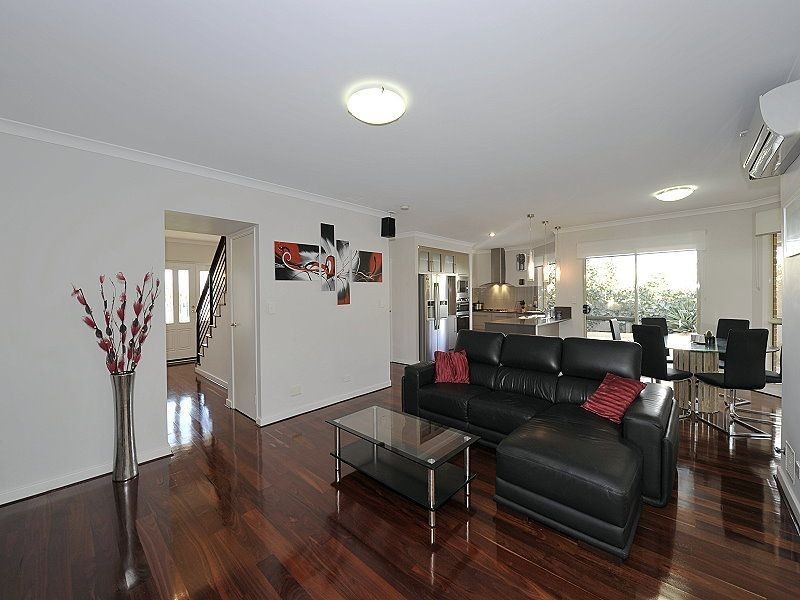 30 Rees Place, Wannanup WA 6210