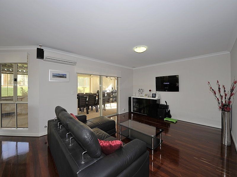 30 Rees Place, Wannanup WA 6210