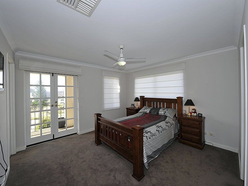 30 Rees Place, Wannanup WA 6210