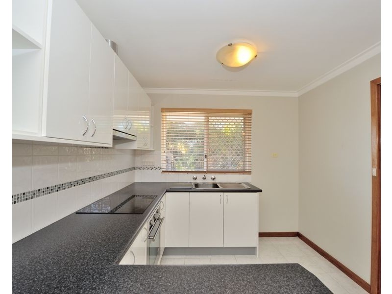 4/25 Creery Street, Dudley Park WA 6210