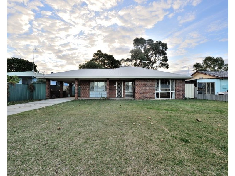 6 Wannyne Street, Mandurah WA 6210