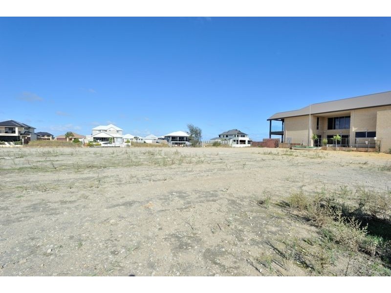 15 Arcadia Close, Dudley Park WA 6210