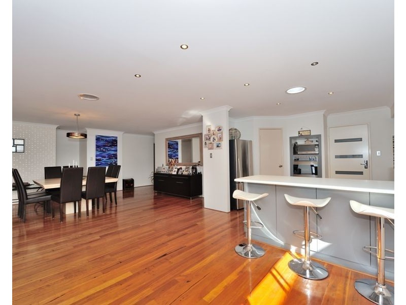 22 Possum Drive, Wannanup WA 6210