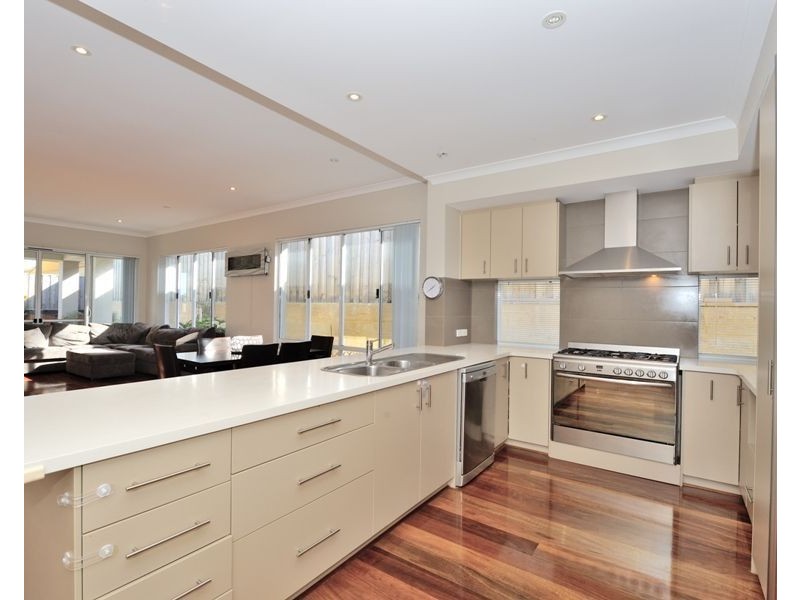 62 Richview Ramble, Wannanup WA 6210