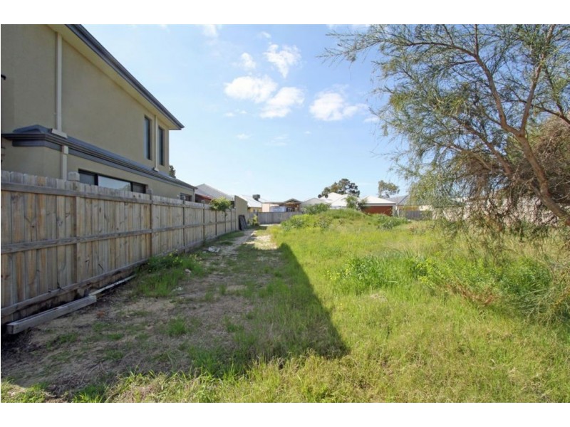 125 Darwin Terrace, Dudley Park WA 6210