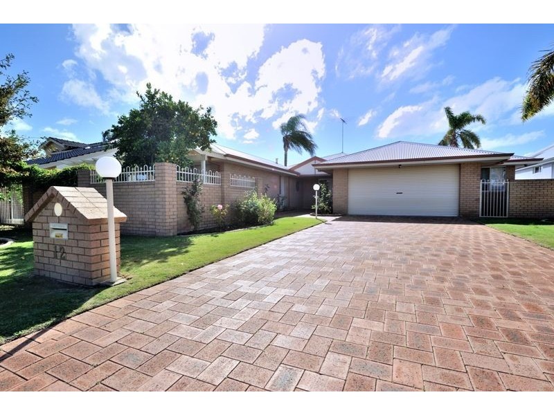 12 Fortescue Court, Dudley Park WA 6210