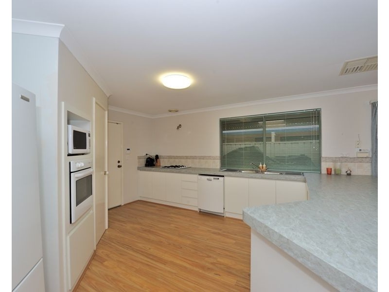 6 Beagle Court, Falcon WA 6210