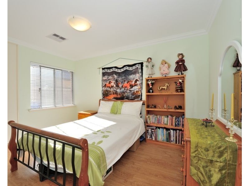 3 Ferncliffe Parkway, Meadow Springs WA 6210