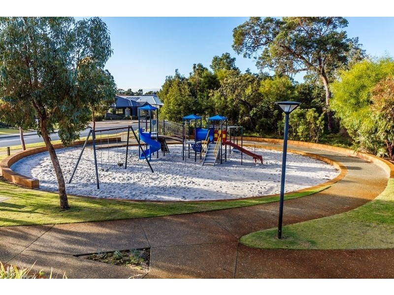 53 Hudson Drive, Dudley Park WA 6210