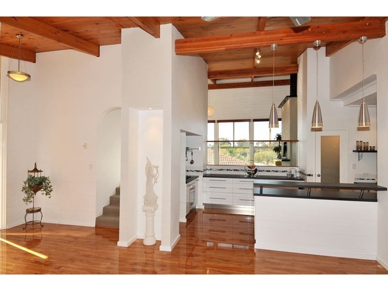 8 Barkley Place, Halls Head WA 6210