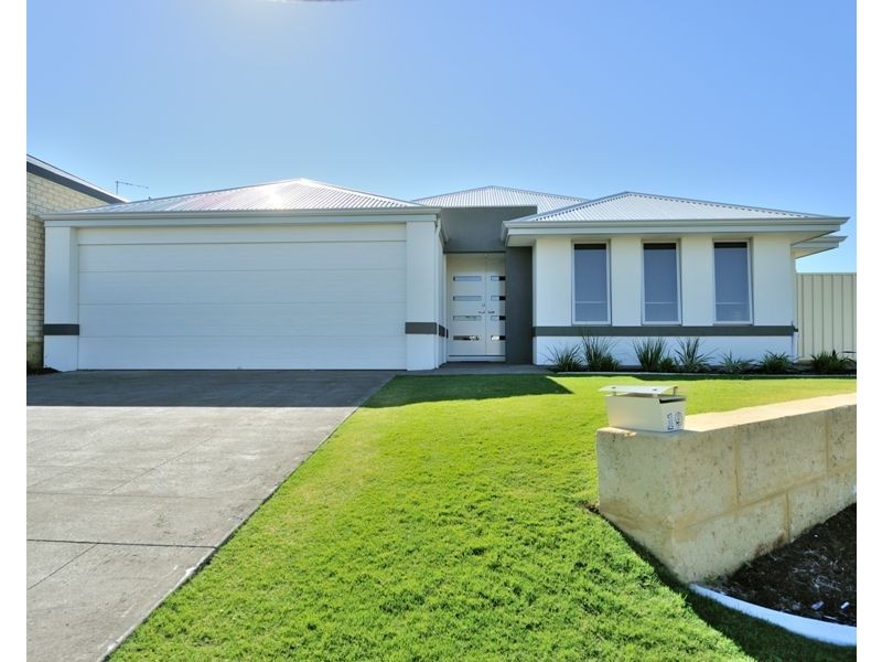 19 Chieftain Pass, Madora Bay WA 6210