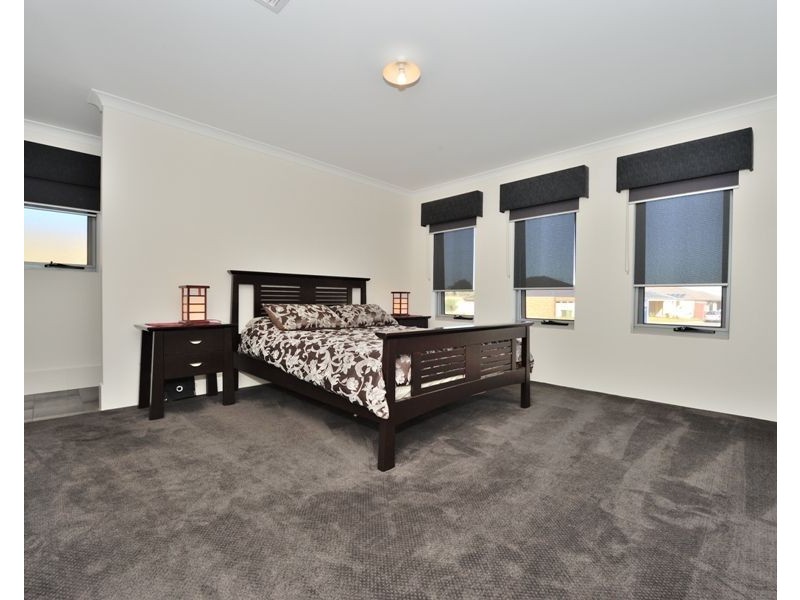 19 Chieftain Pass, Madora Bay WA 6210