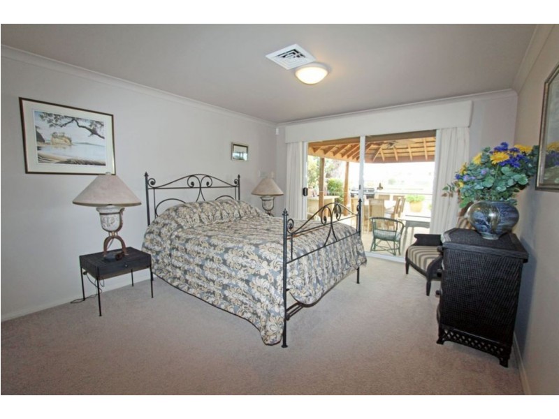 1 Waterford Retreat, Erskine WA 6210