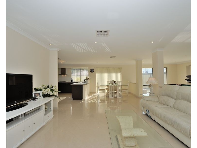 3 Jester Parkway, Meadow Springs WA 6210