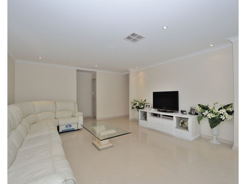 3 Jester Parkway, Meadow Springs WA 6210