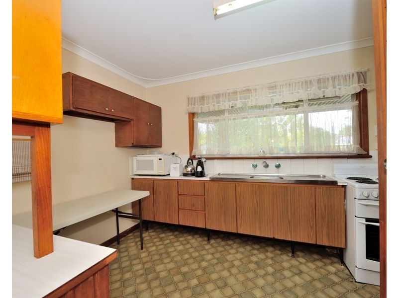 33 Roy Road, Coodanup WA 6210