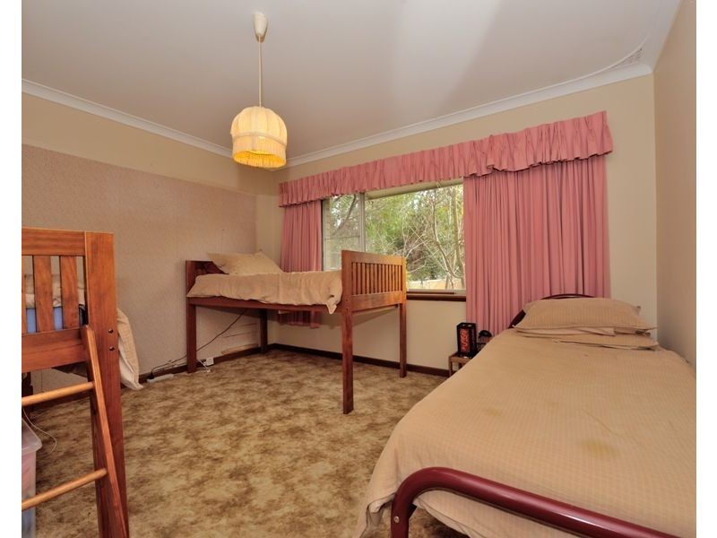 33 Roy Road, Coodanup WA 6210