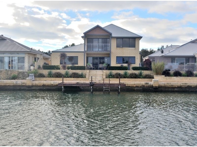 29 Waterlily Drive, Dudley Park WA 6210