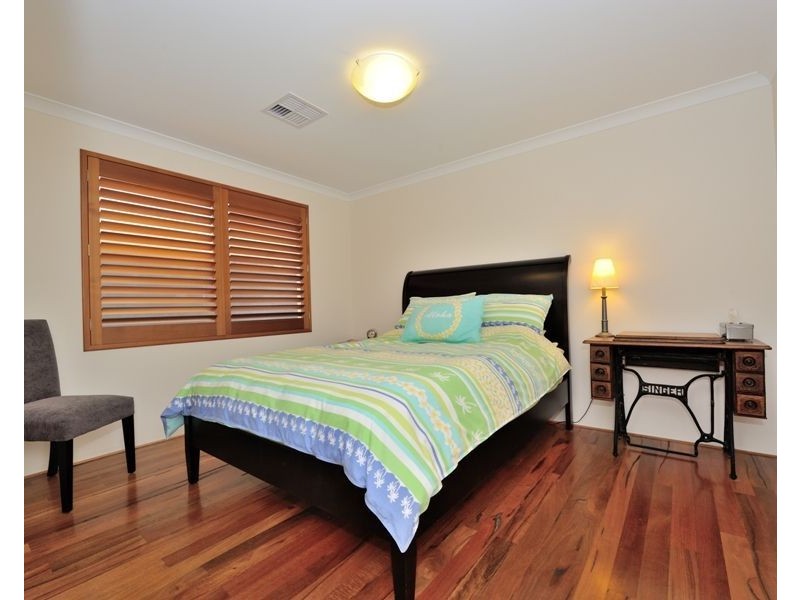 29 Waterlily Drive, Dudley Park WA 6210