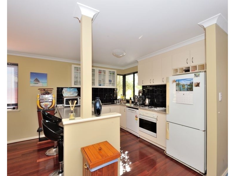 1/16 Beam Road, Mandurah WA 6210