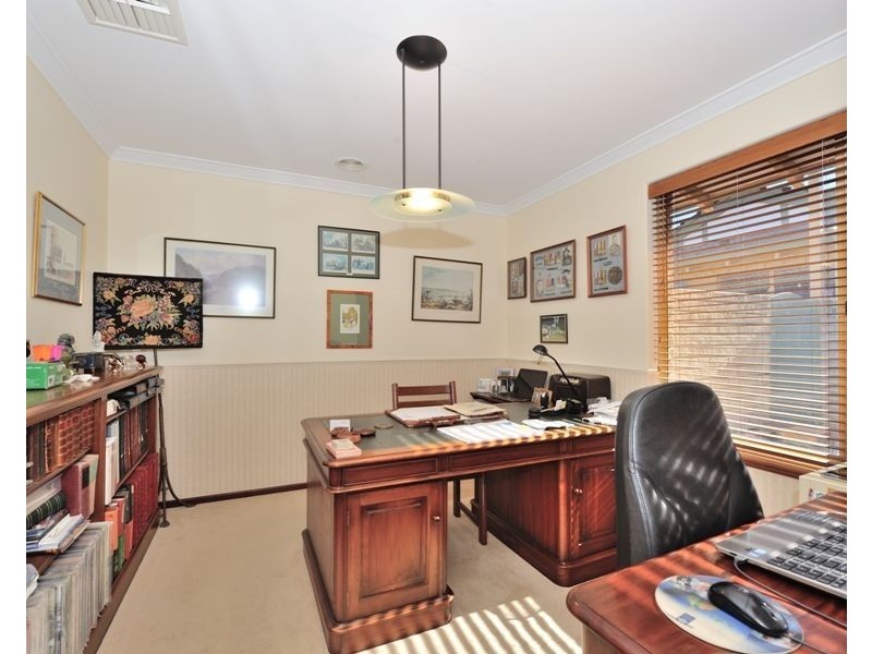 37 Blackwood Parade, Dudley Park WA 6210