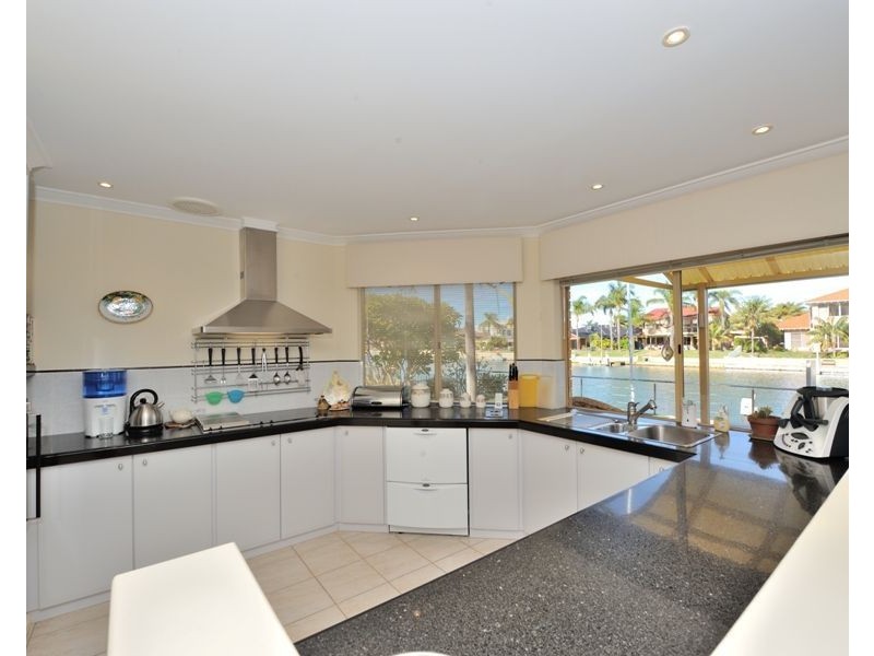 37 Blackwood Parade, Dudley Park WA 6210