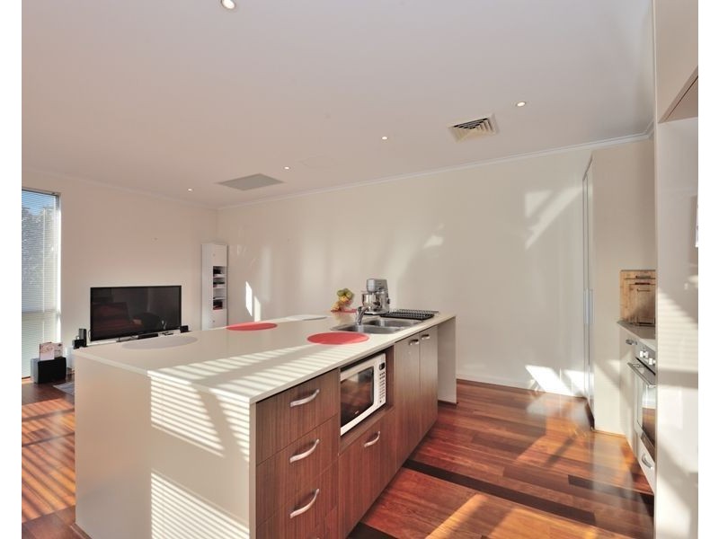 6 Arcot Court, Meadow Springs WA 6210