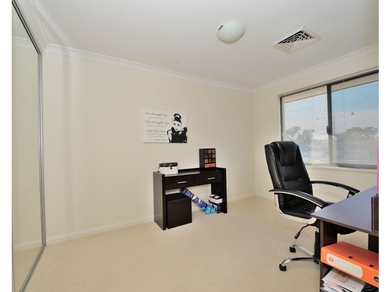 6 Arcot Court, Meadow Springs WA 6210