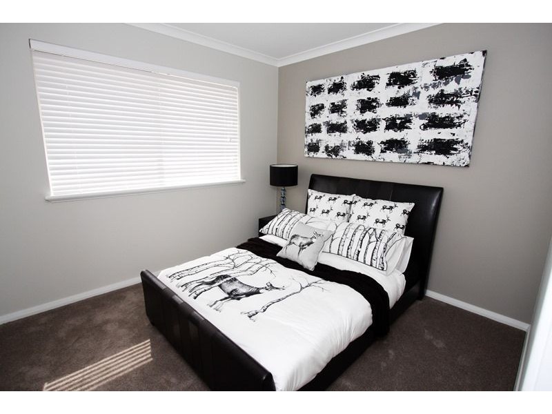 11 Barron Turn, South Yunderup WA 6208