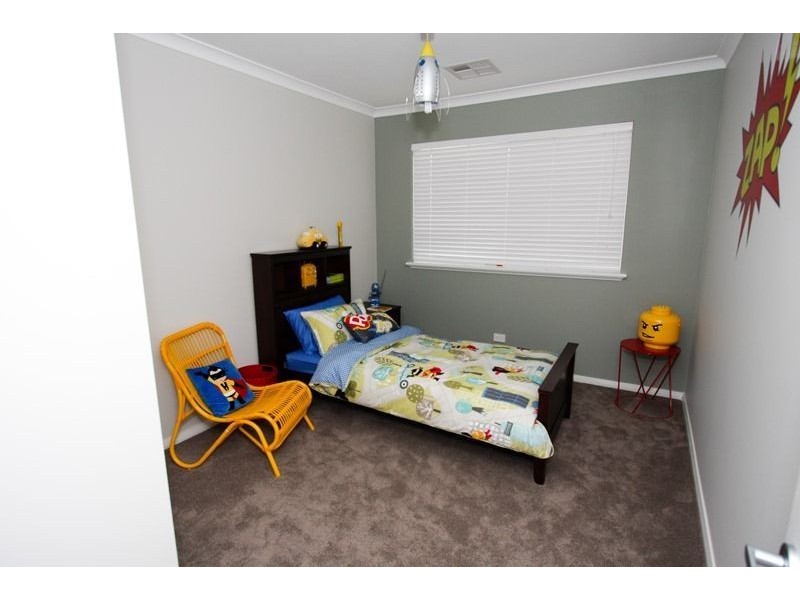 11 Barron Turn, South Yunderup WA 6208