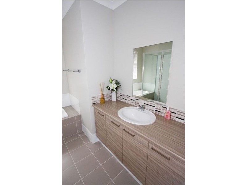 11 Barron Turn, South Yunderup WA 6208