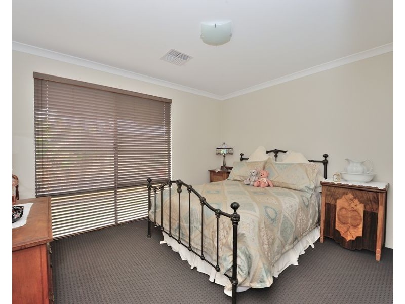 21 Abercrombie Rise, Madora Bay WA 6210