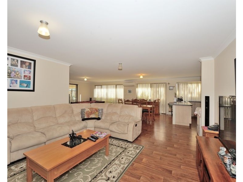 102 Meadow Springs Drive, Meadow Springs WA 6210