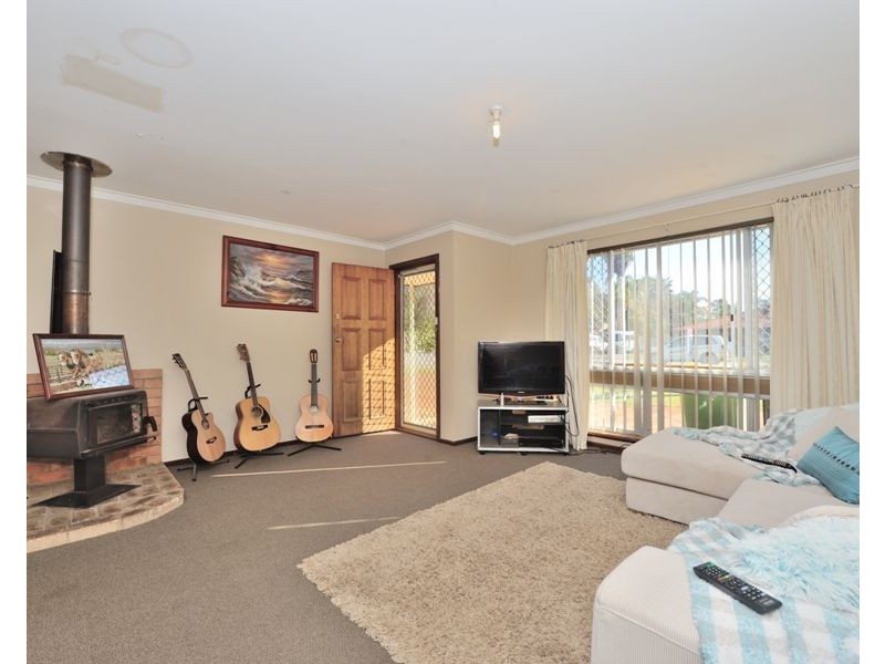 35 Roy Road, Coodanup WA 6210