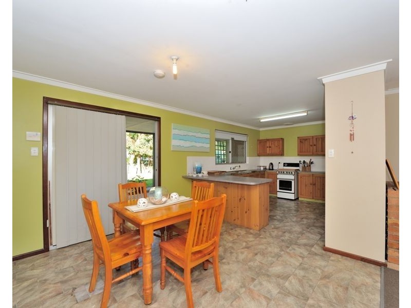 35 Roy Road, Coodanup WA 6210