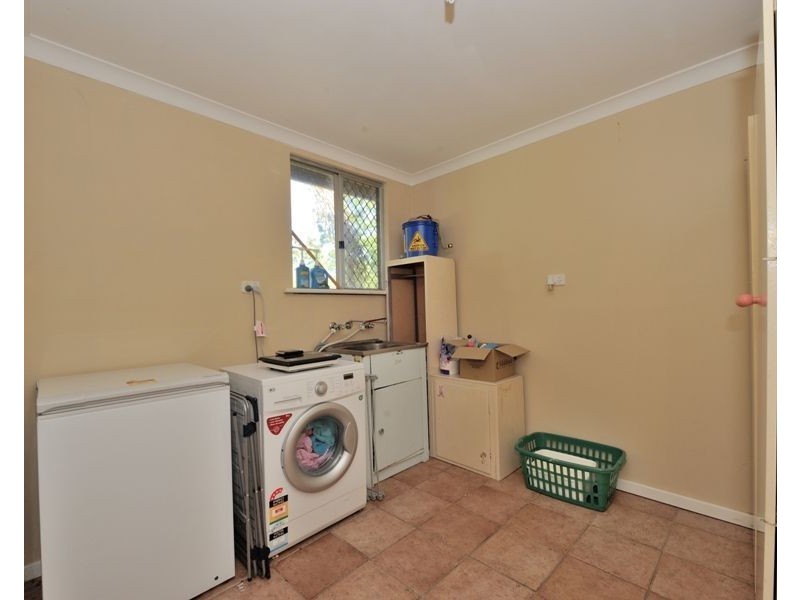 35 Roy Road, Coodanup WA 6210