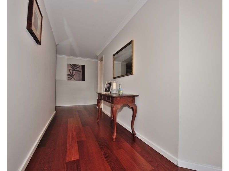 10 Anniston Loop, Meadow Springs WA 6210