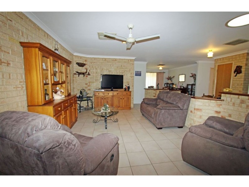 19 Birdsong Grove, Greenfields WA 6210