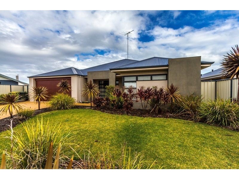 15 Eldorado Loop, Meadow Springs WA 6210