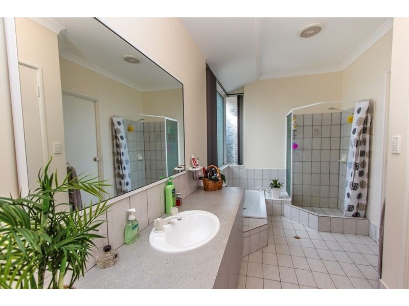 6 Sage Court, Halls Head WA 6210