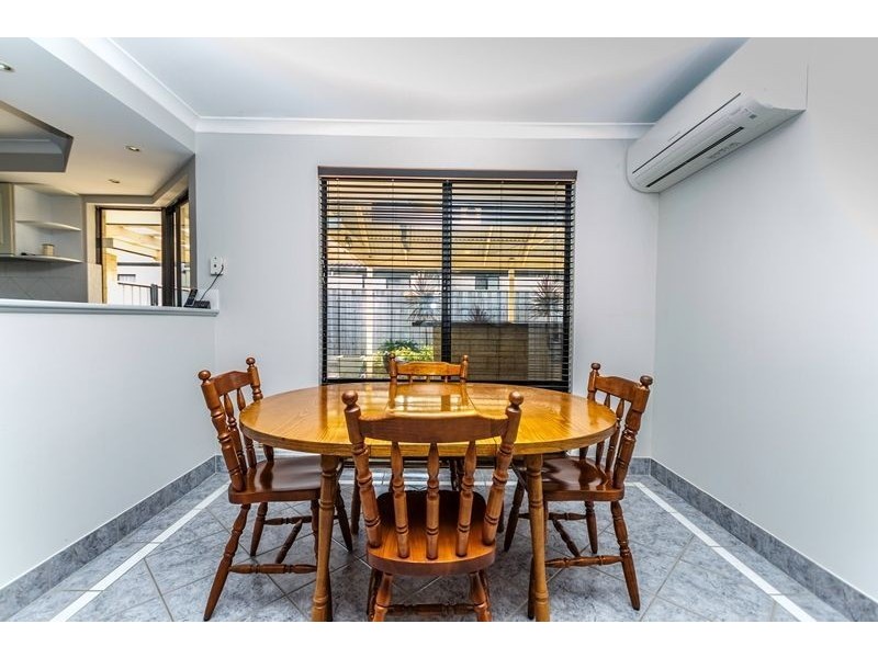 10 Montego Way, Halls Head WA 6210