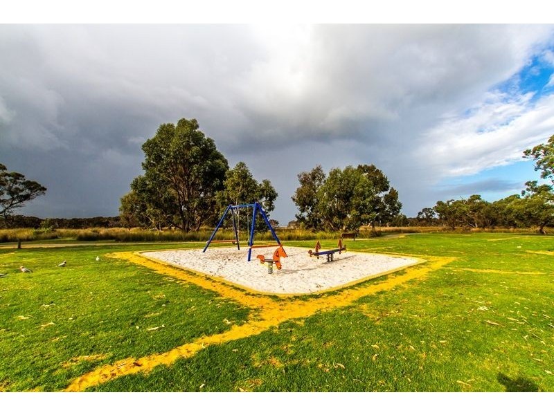6 Nutbush Avenue, Falcon WA 6210