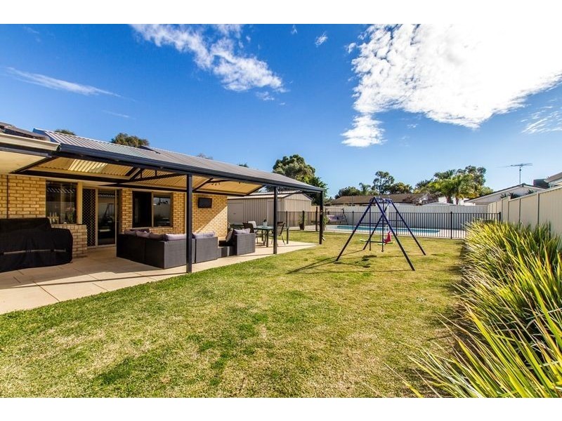 12 Coodanup Drive, Coodanup WA 6210