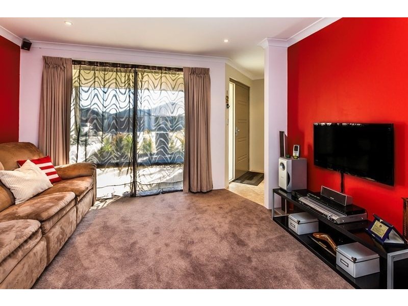 28 Still Meadow Turn, Meadow Springs WA 6210