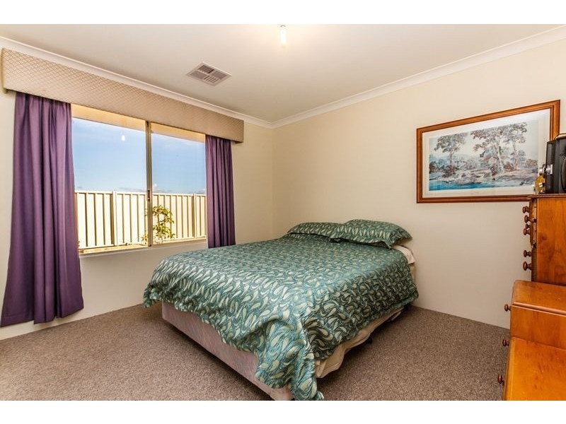 73 Cawana Parkway, Lakelands WA 6180