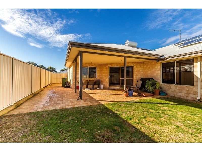 73 Cawana Parkway, Lakelands WA 6180