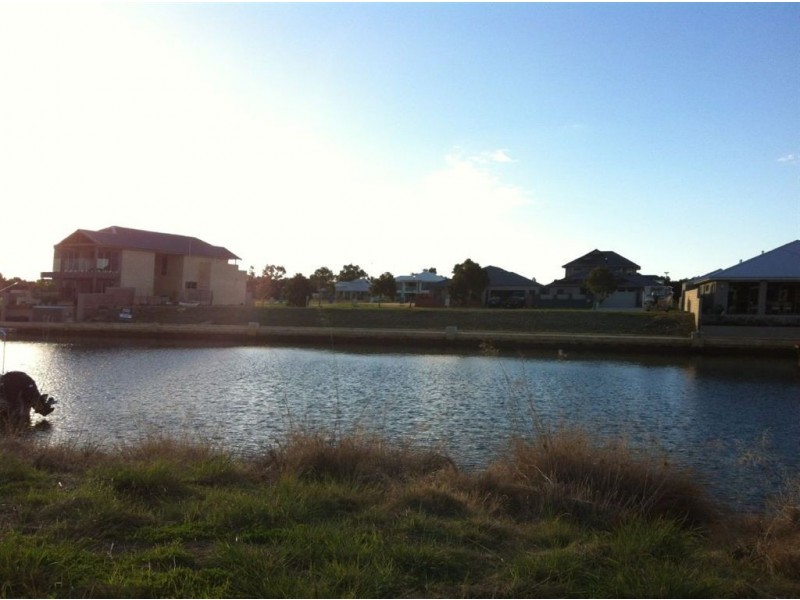 14 Twilight Court, Dudley Park WA 6210